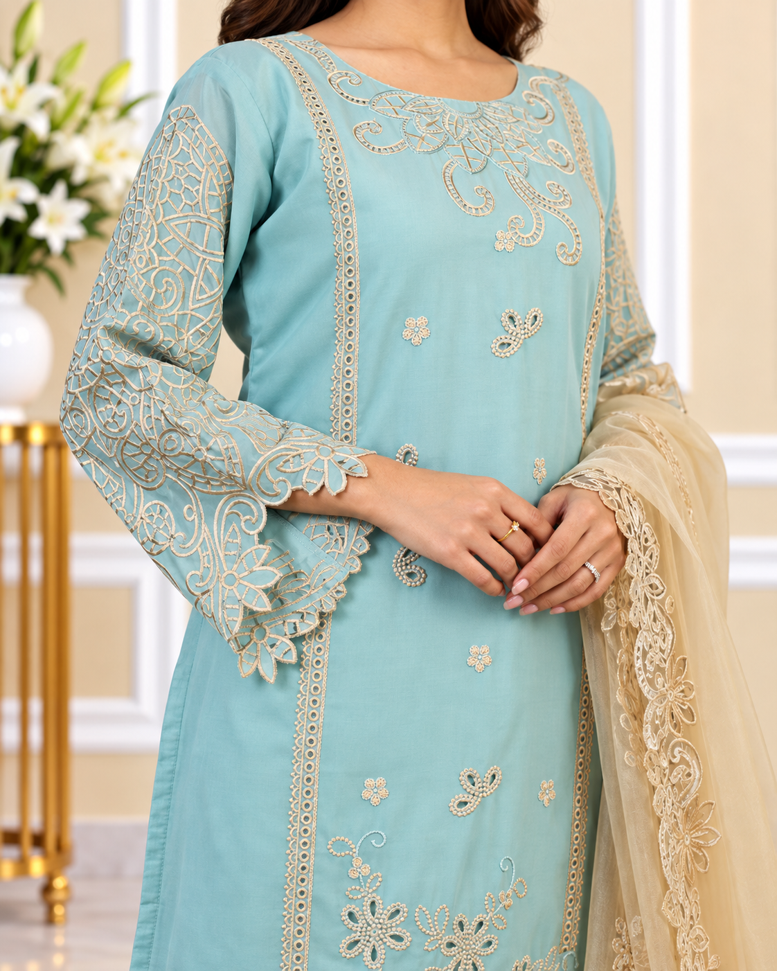 Zahra-E-Noor : Turquoise Ornate Embroidered Pakistani Suit