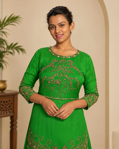 Zahra-E-Noor : Emerald Green Embroidered Anarkali Suit Set