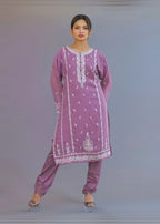 Straight embroidered kurta