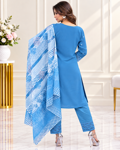 Zahra-E-Noor : Threadwork Embroidered 3-Piece Suit