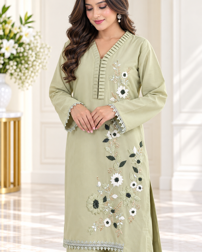Zahra-E-Noor : Floral Embroidered Suit with Pintuck Detailing