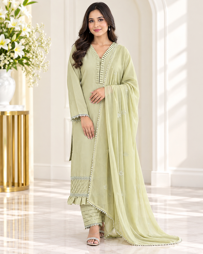 Zahra-E-Noor : Floral Embroidered Suit with Pintuck Detailing