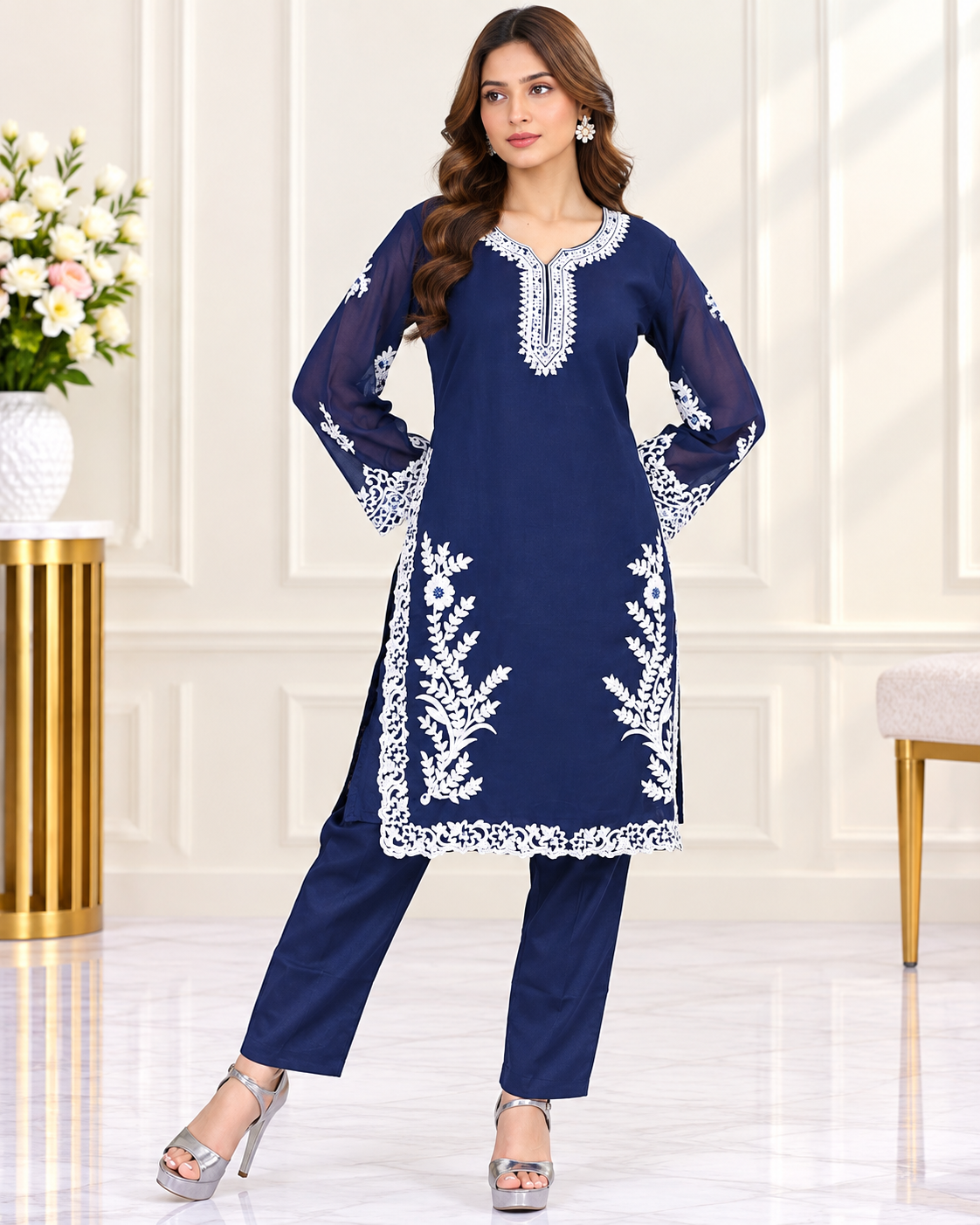 Zahra-E-Noor : Elegant Pakistani Lace-Bordered Suit