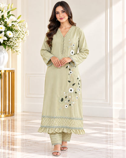 Zahra-E-Noor : Floral Embroidered Suit with Pintuck Detailing