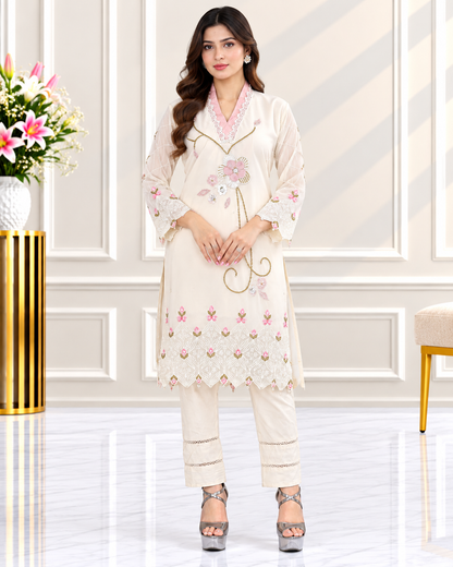 Zahra-E-Noor : Ivory Bloom Embroidered Suit with Floral Dupatta