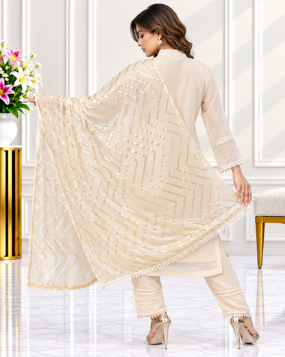 Zahra-E-Noor - Flower Embroided Collar Neck Siot