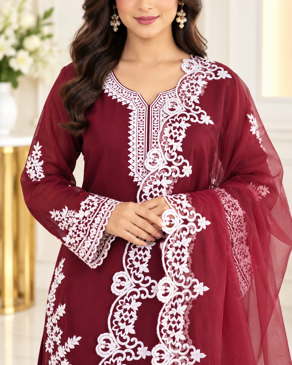 Zahra-E-Noor : Elegant Pakistani Lace-Bordered Suit