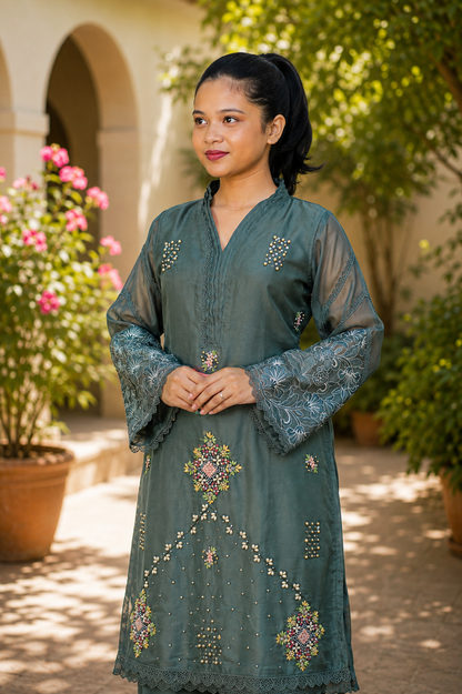 Zahra-E-Noor - Green Embroidered Suit with Flower Print Dupatta