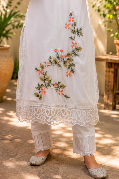 Zahra-E-Noor - White Mandarin Collar Pakistani Suit