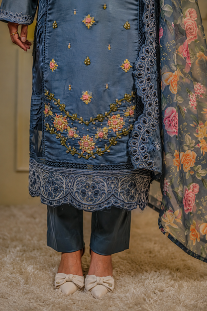 Zahra-E-Noor - Floral Bead Embroidered Suit with Print Dupatta
