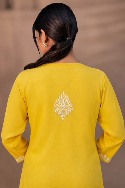 Noor-e-Lucknow - Chikankari Daisy Embroidered Kurta