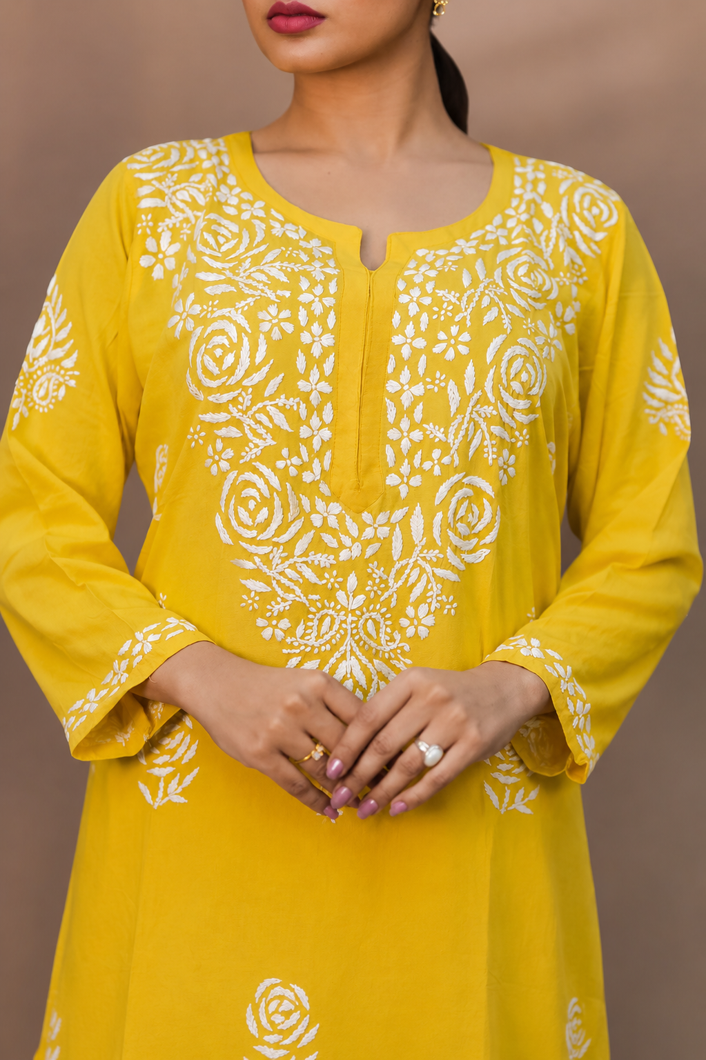 Noor-e-Lucknow - Chikankari Daisy Embroidered Kurta