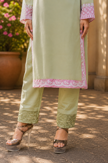 Zahra-E-Noor - Pastedl Floral Embroidery Suit with Net Dupatta