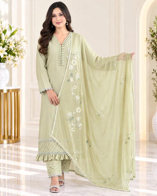 Zahra-E-Noor : Floral Embroidered Suit with Pintuck Detailing