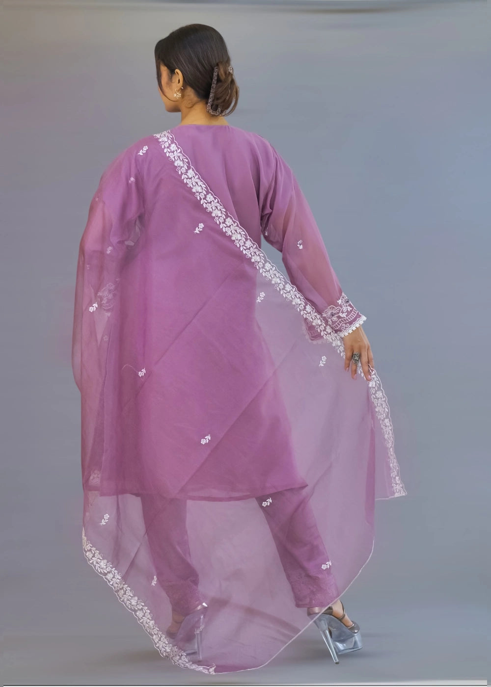 Straight embroidered kurta