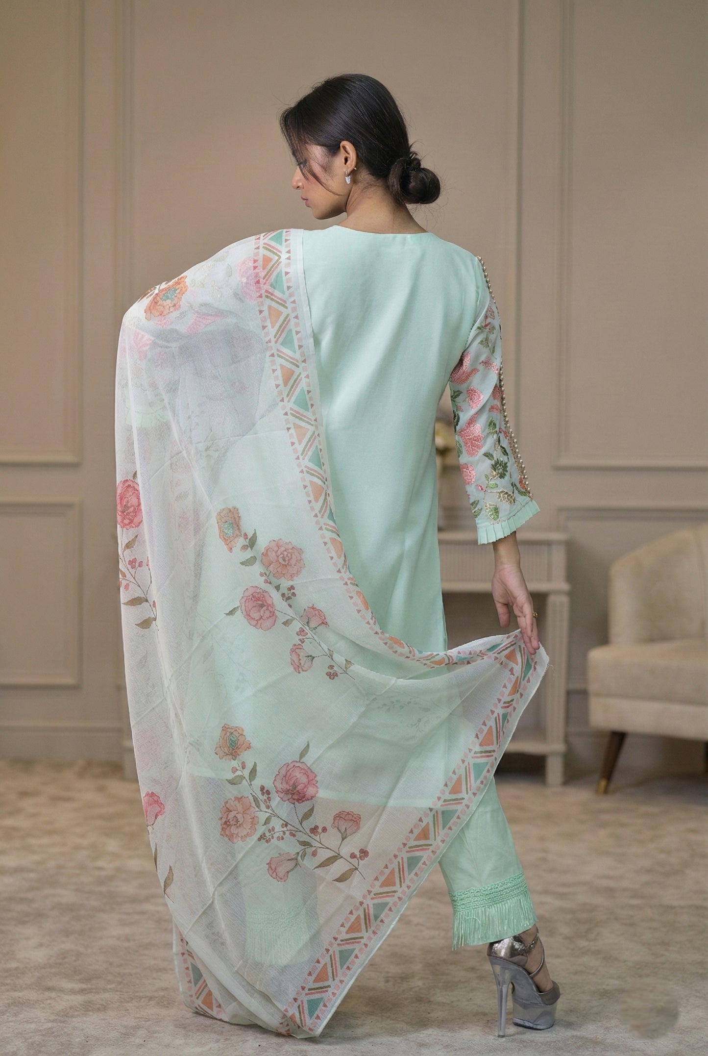 Pakistani Suit 14