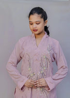 Embroidered straight kurta